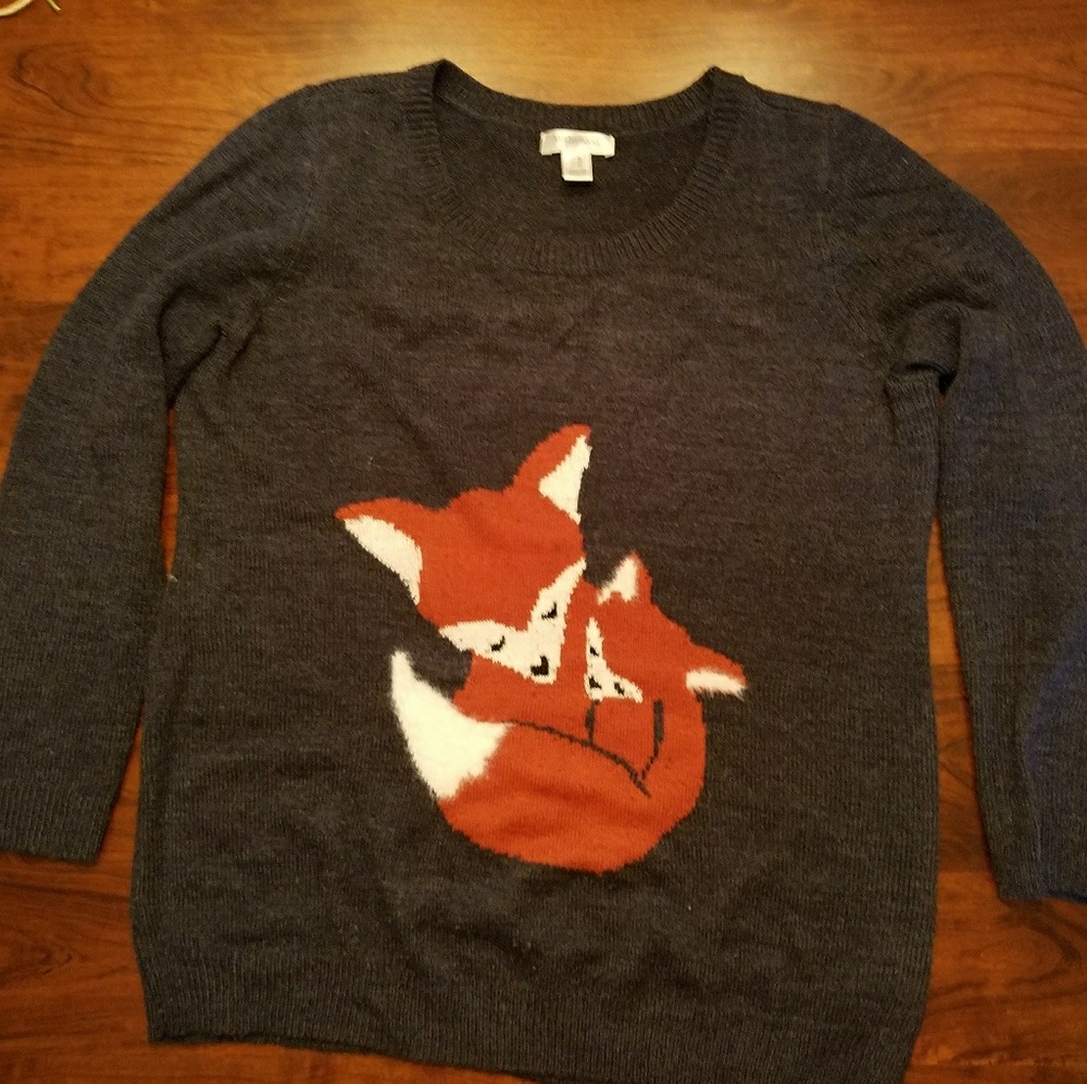 Fox maternity sweater